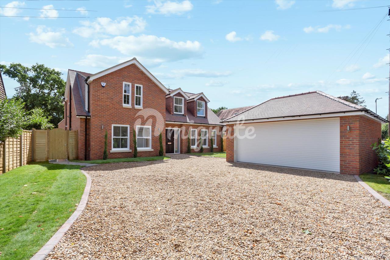 Продажа - Вилла в The Avenue, Ascot, Berkshire, SL5 - Аскот в  Великобритании, цена € 1 755 985 | KF.expert