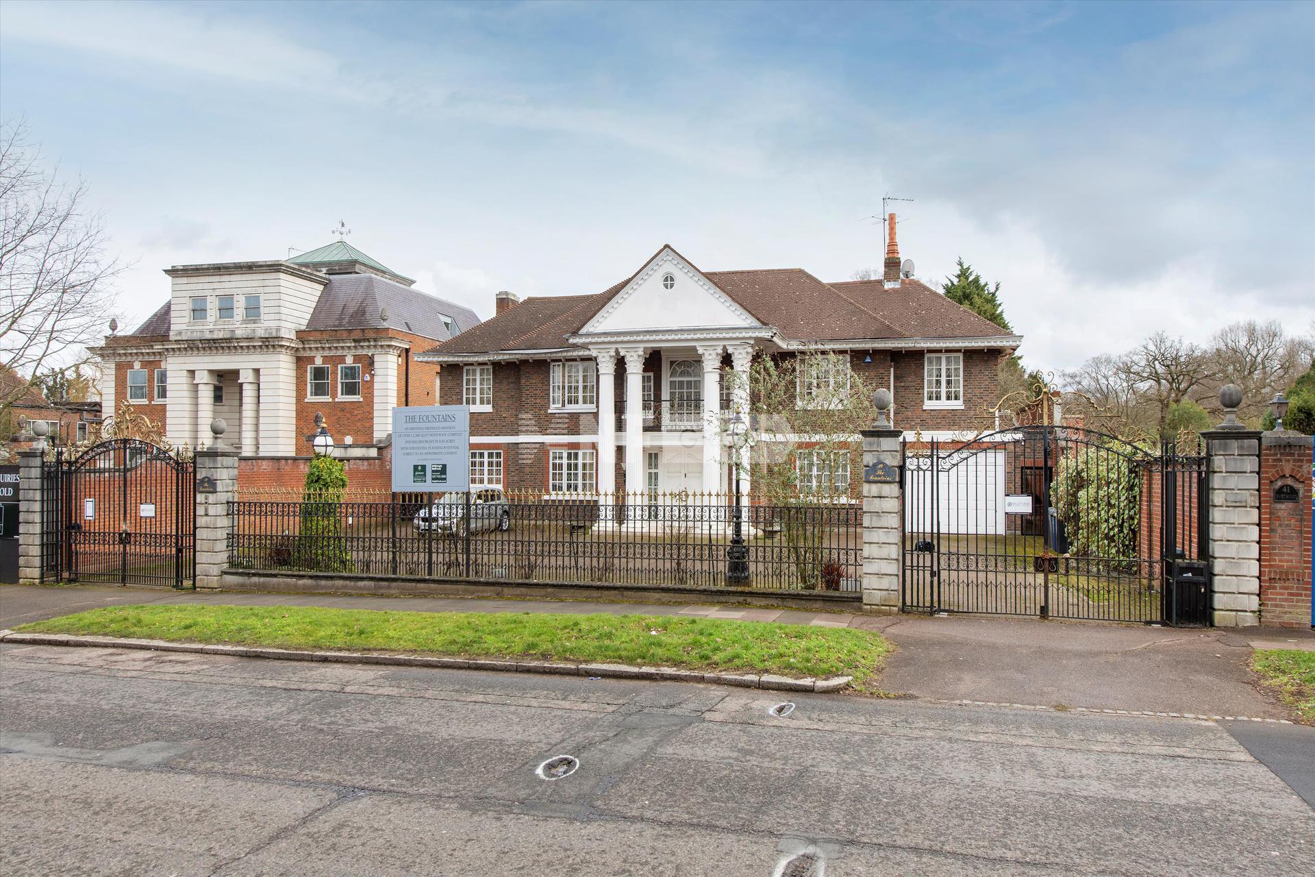 Земельный участок в The Bishops Avenue, Hampstead Garden Suburb, London, N2