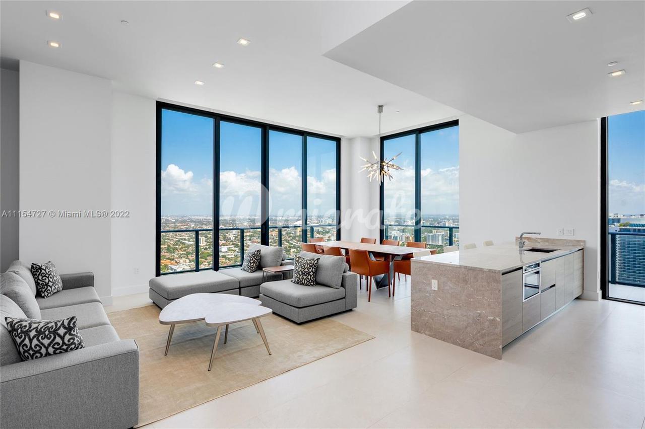 Кондоминиум в 1300 S Miami Ave , UPH7 - Miami, Florida