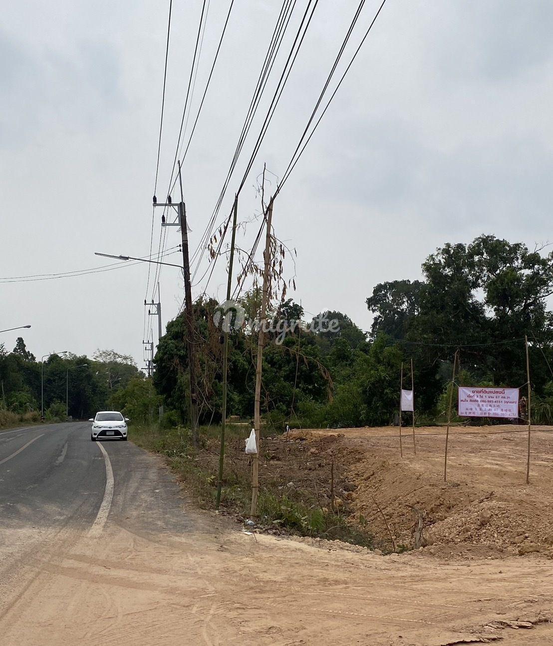 Земельный участок на продажу (Very beautiful land for sale The land has already been filled in, located in Prachin, Non Hom, next to the road.)