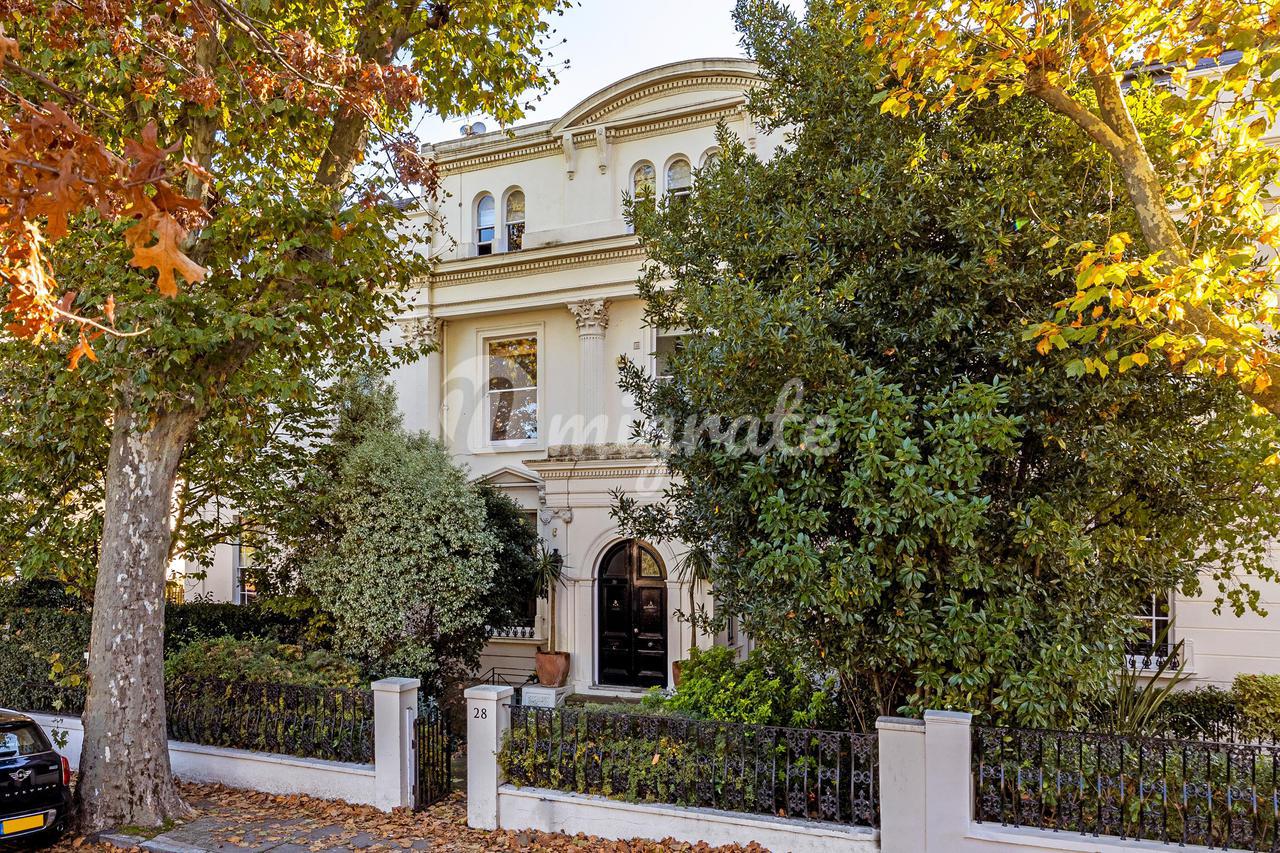 Квартира в Maida Avenue, London, W2