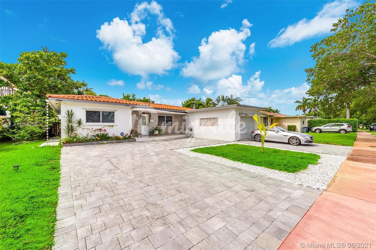 Вилла в 790 N Shore Dr  - Miami Beach, Florida