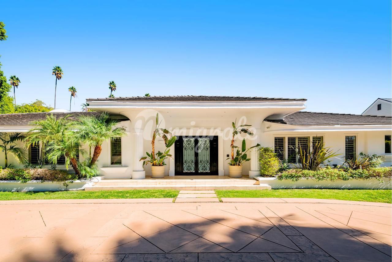 Вилла в 716 N Beverly Dr - Beverly Hills, California