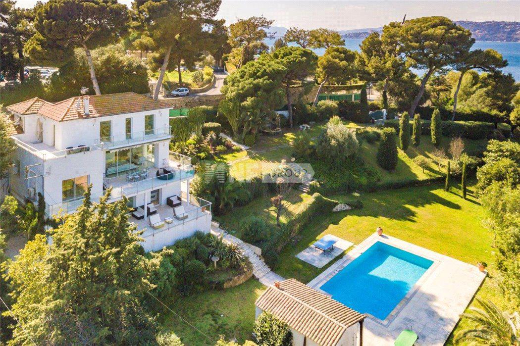 Вилла в Кап д