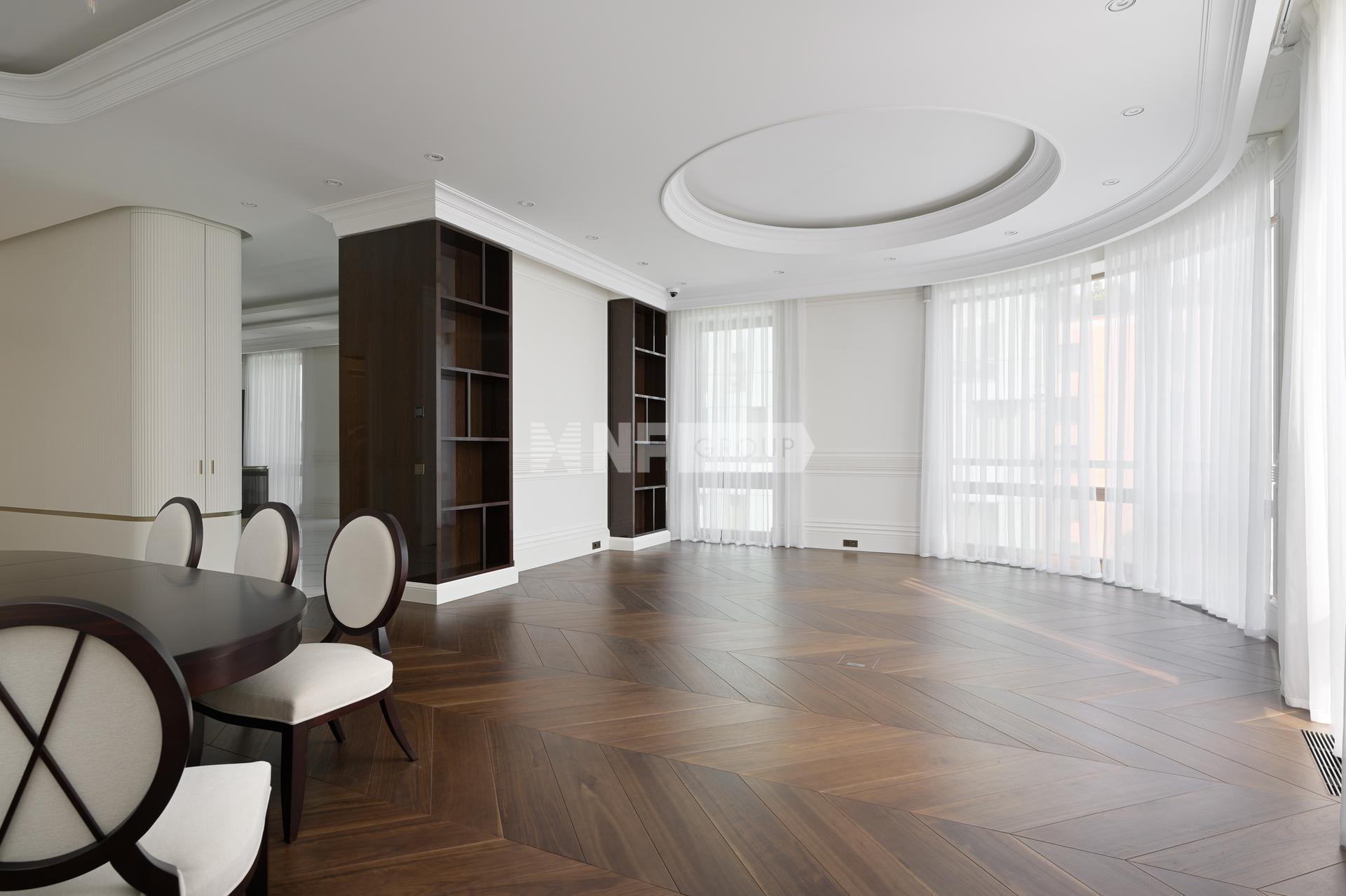 «Гран При Хаус» (Grand-Prix House)