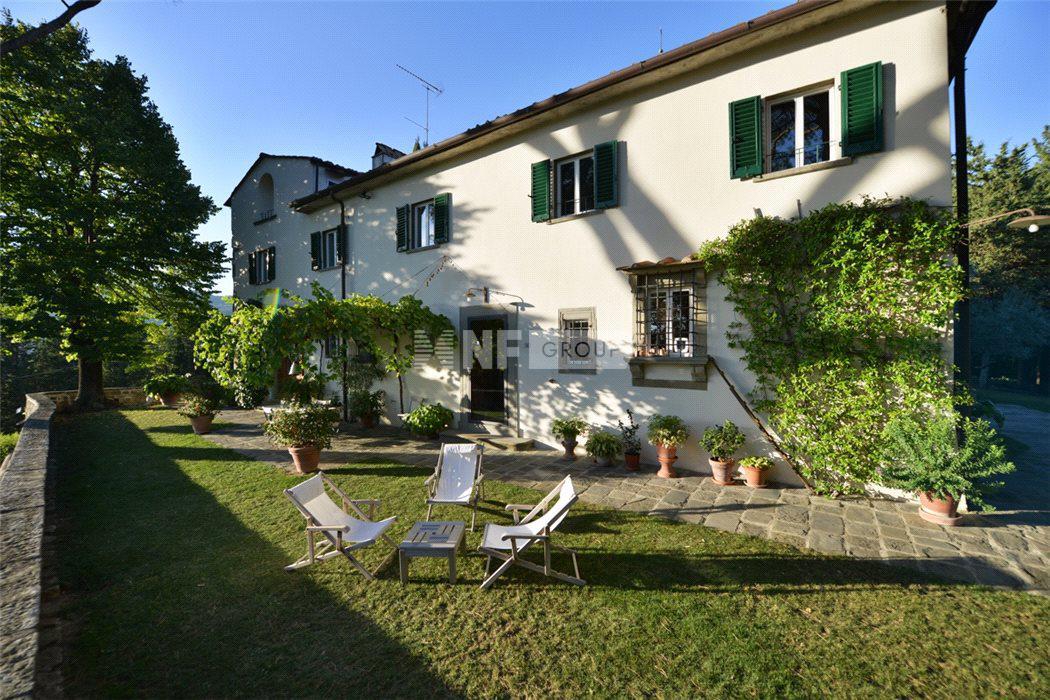 Прекрасная историческая вилла в Тоскане