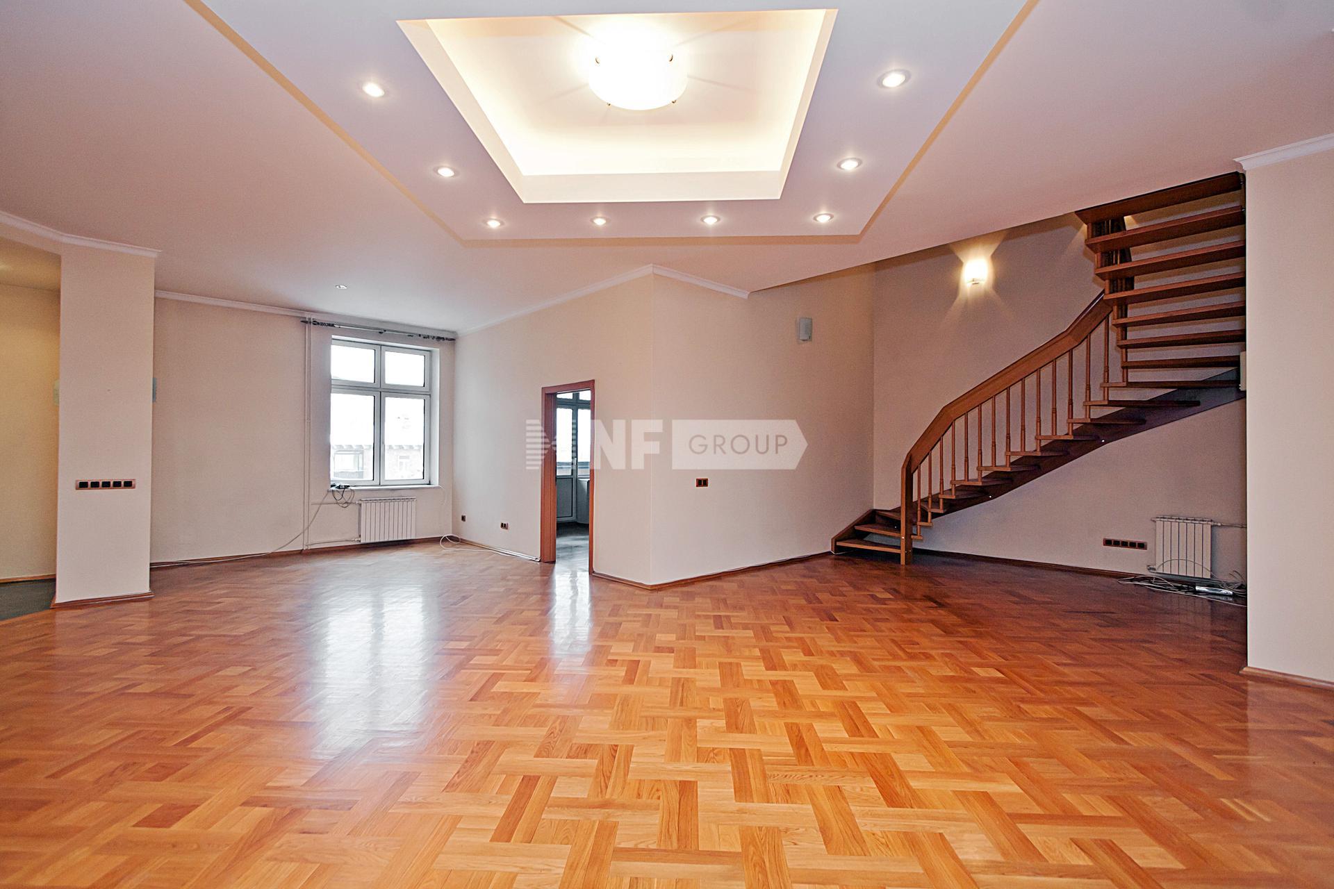 «Пятницкий двор» (Пятницкий двор)