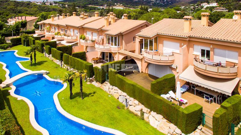 Таунхаус в Плайя-де-Аро