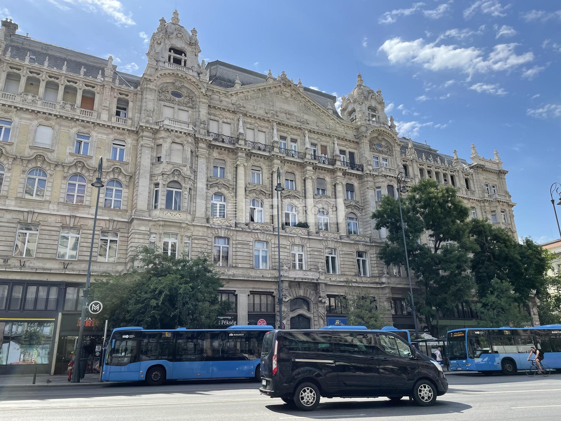 Квартира в сердце Будапешта (3_Ferenciek_tere)