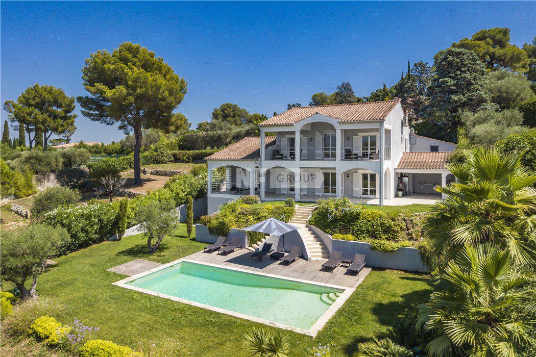 Элегантная вилла в Мужене