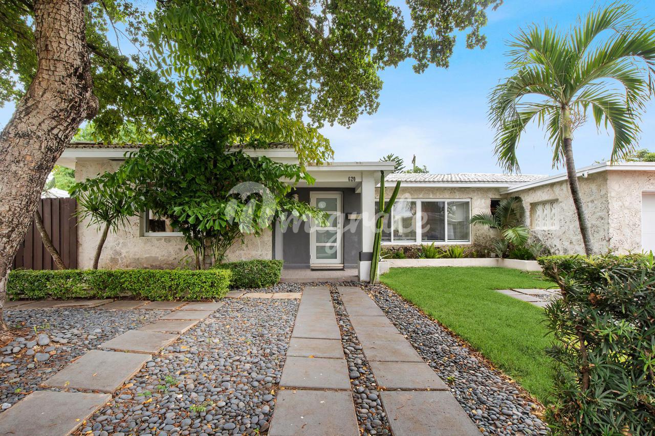 Вилла в 620 N Shore Dr  - Miami Beach, Florida