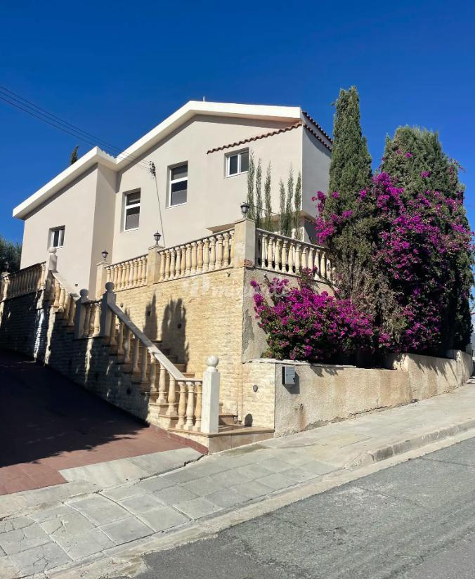 Дом с 3 спальнями в Пиргосе, Лимассол
 (3 Bedroom House in Pyrgos, Limassol)