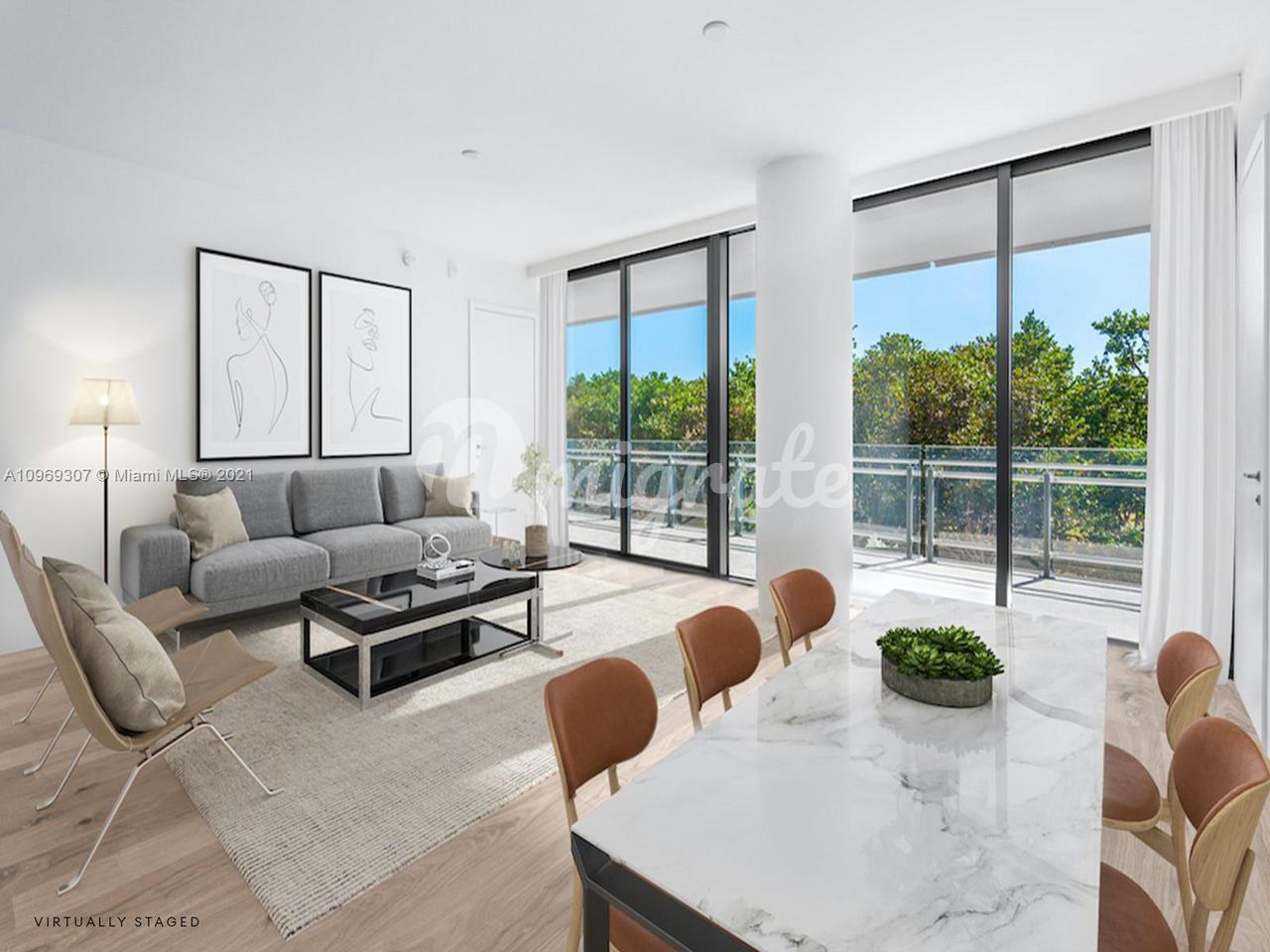 Кондоминиум в 8701  Collins Ave , 304 - Miami Beach, Florida