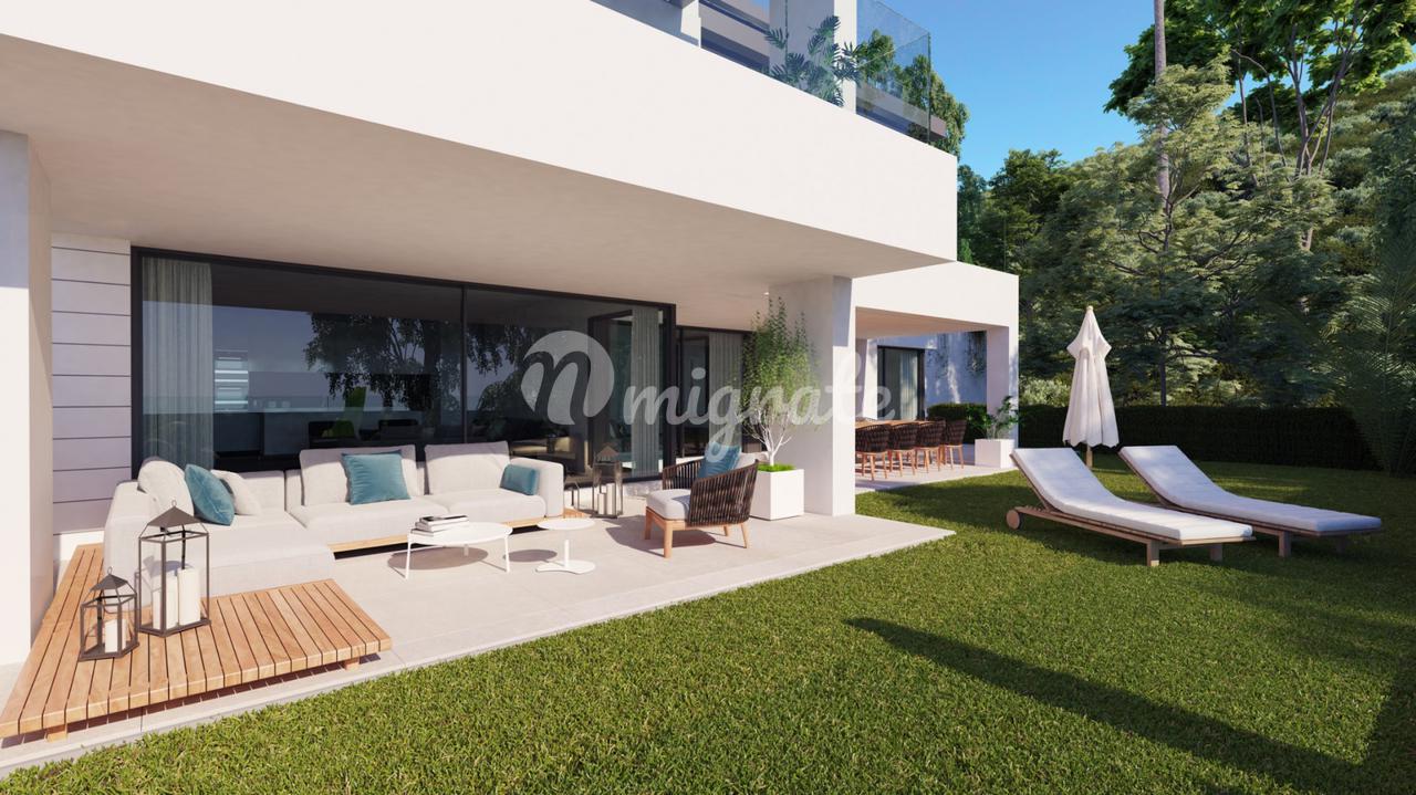 Апартамент в Las Colinas de Marbella, Benahavis, Malaga