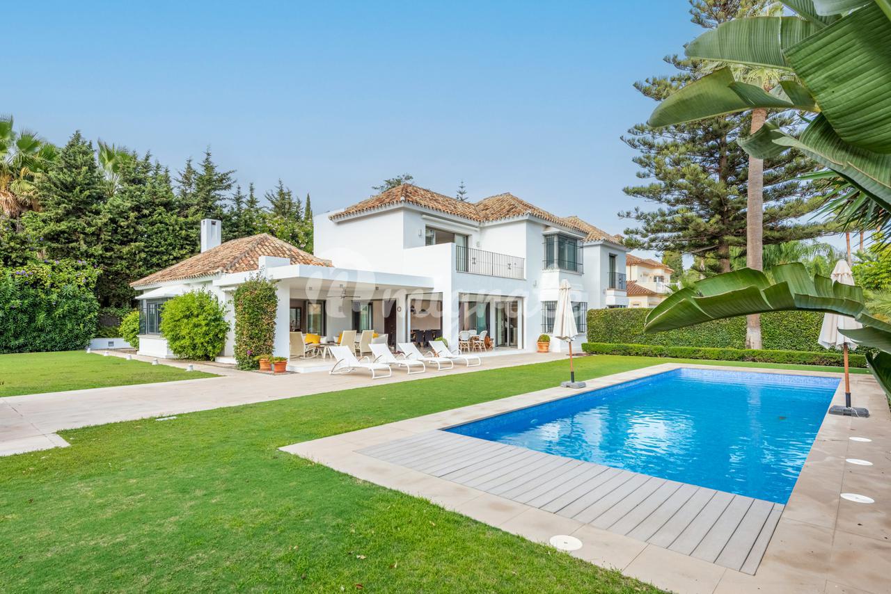 Вилла в Paraiso Barronal, Estepona, Malaga