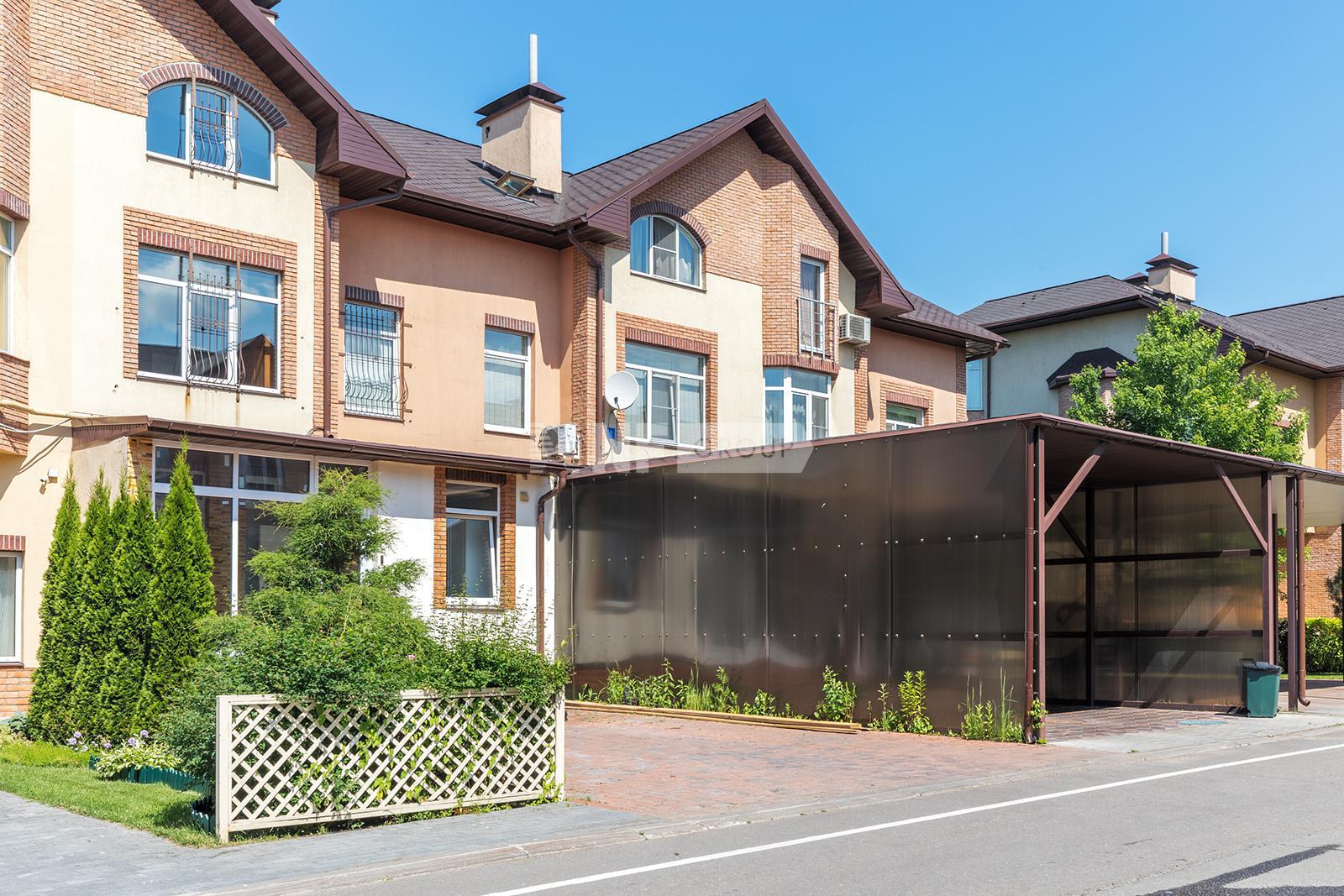 «Дубровка» (Dubrovka)