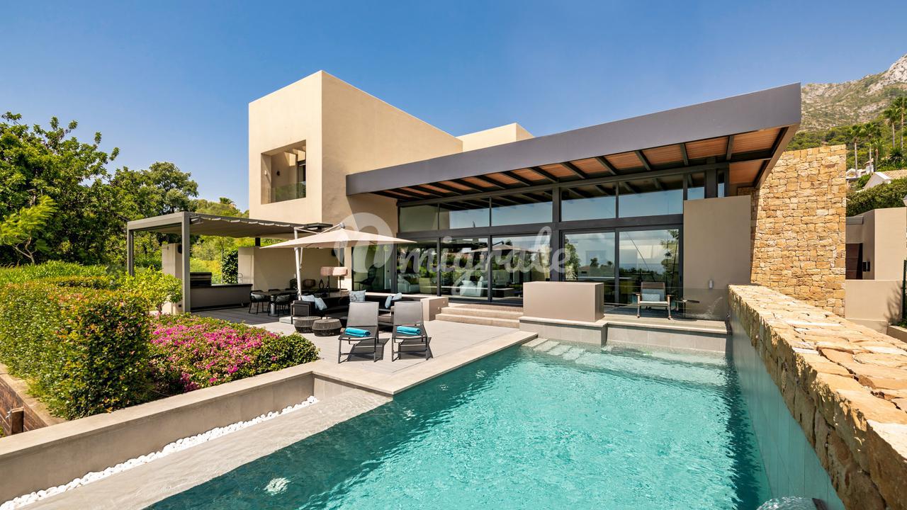 Вилла в Cascada de Camojan, Marbella, Malaga