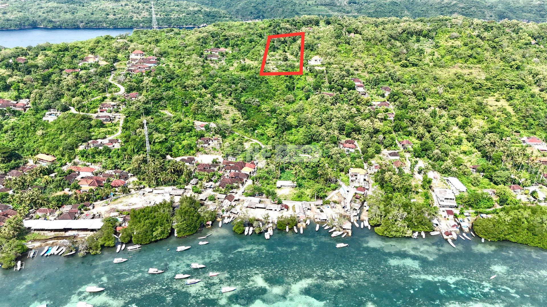 Hilltop 8,000m2 Leasehold Development Plot With Picturesque Views, Nusa Ceningan.