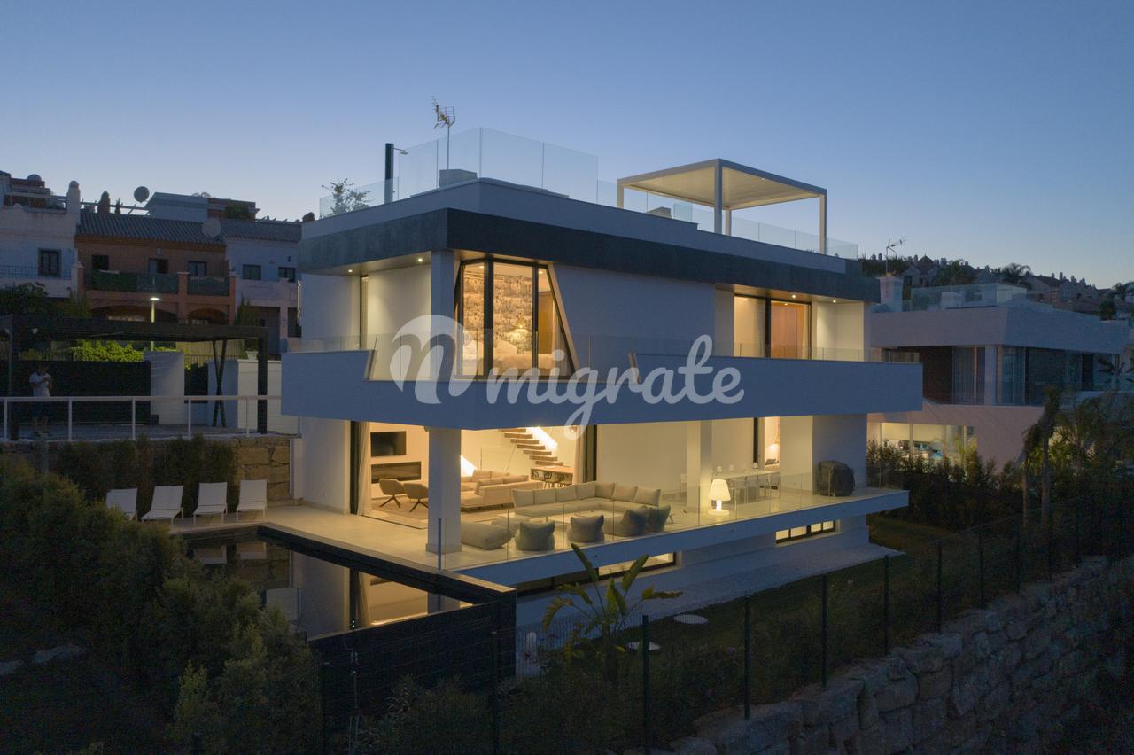 Продажа - Вилла в El Campanario, Estepona, Malaga - в Эстепоне в Испании,  цена € 1 350 000 | KF.expert