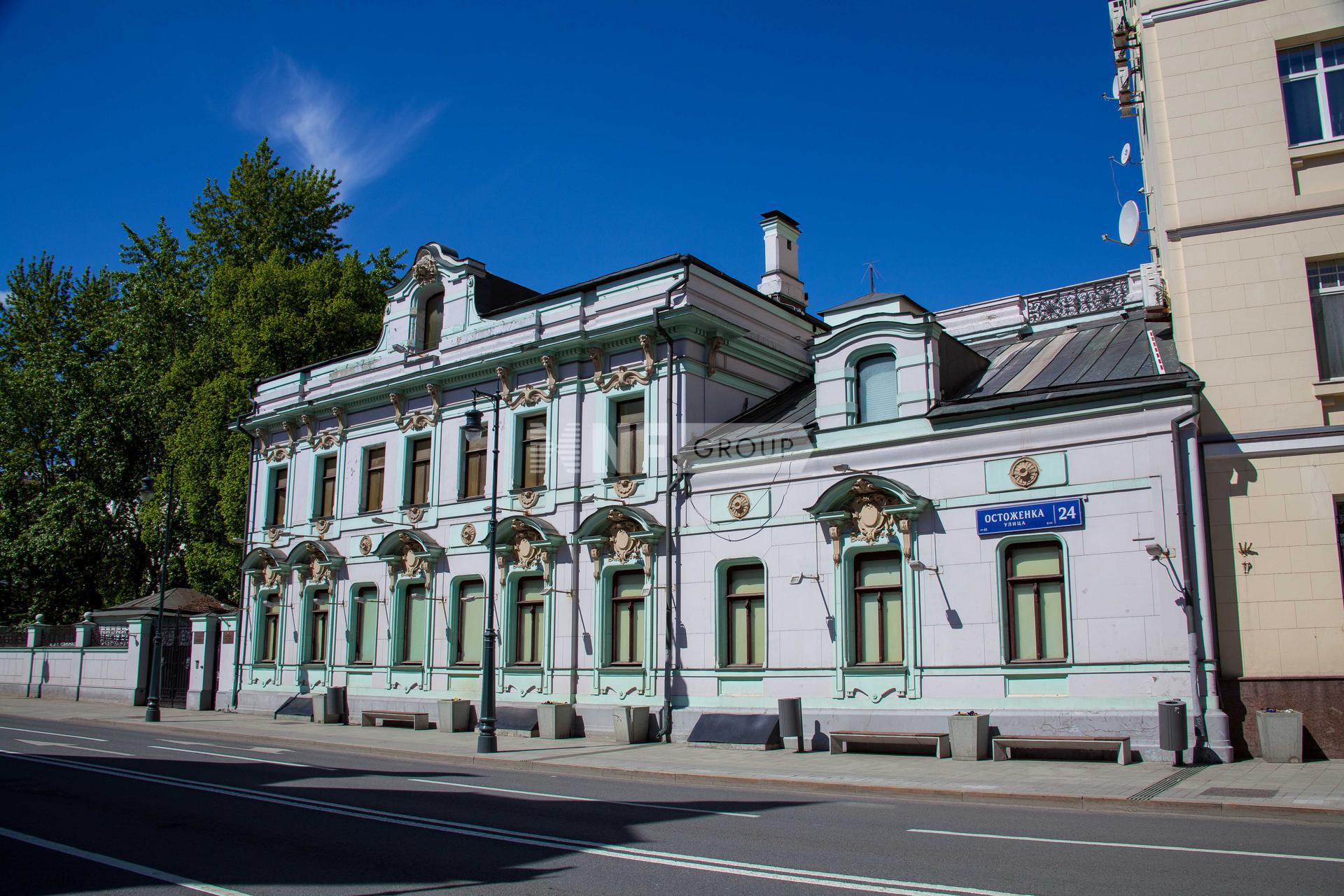 Остоженка 24 (Osobnyak na Ostozhenke)