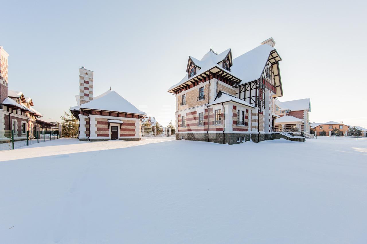 Загородный 🏠 дом 498 м² в поселке Знаменские просторы на  Рублево-Успенском шоссе, цена 160 млн. руб. | Лот hs9913335