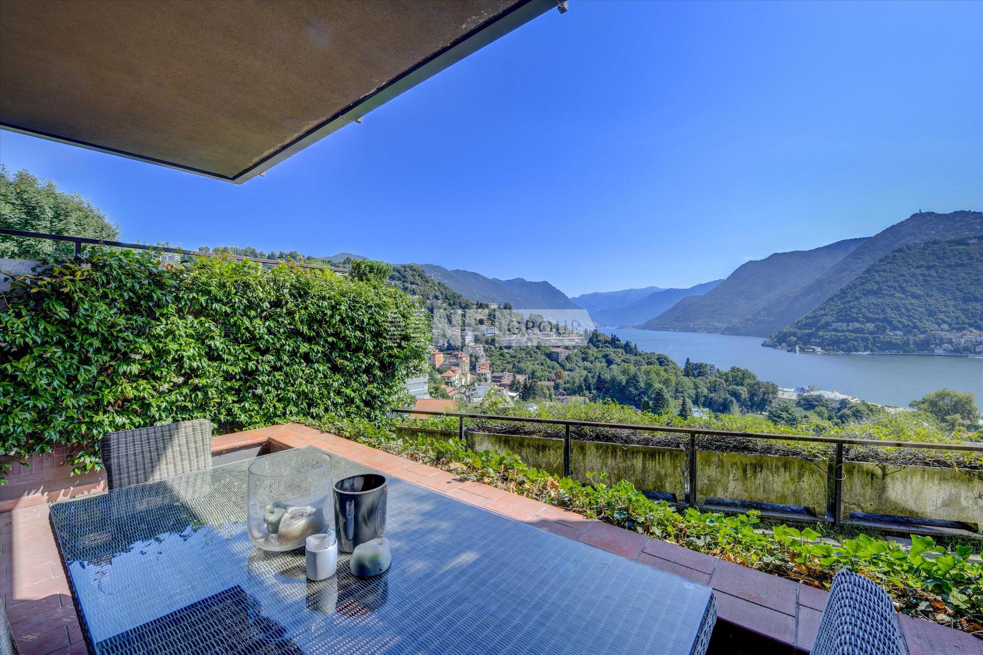 Апартамент в Como, Lombardy