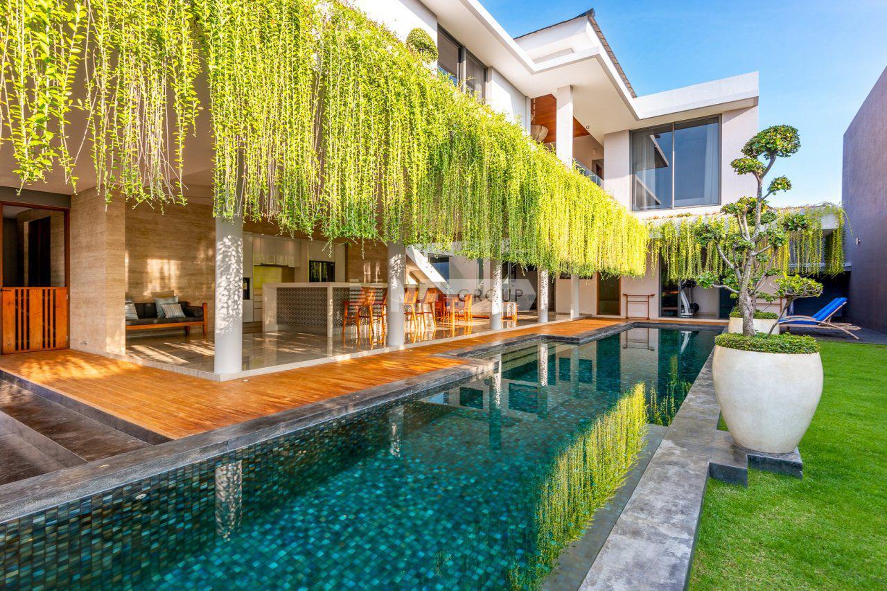 Kerobokan Villa with Pool