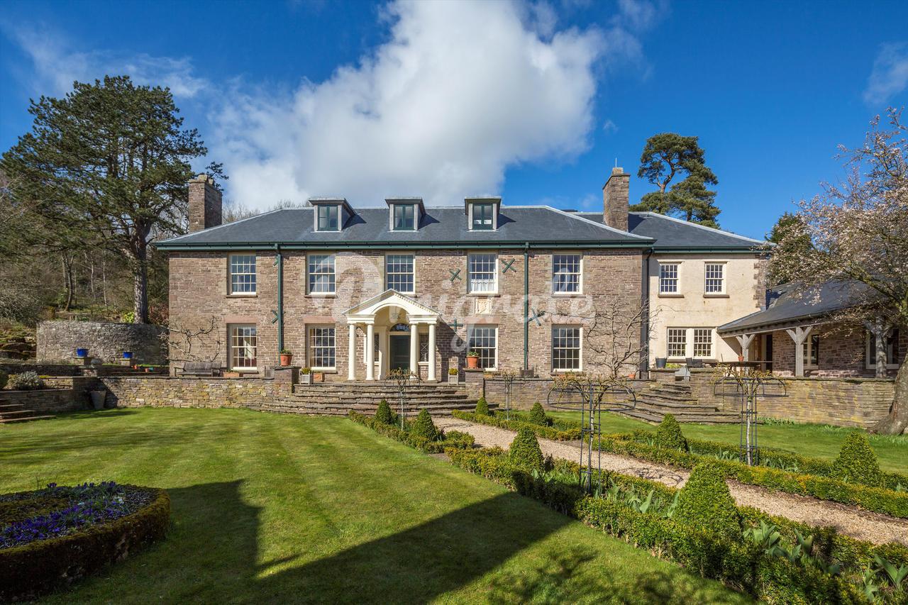 Ферма/Особняк в Great Campston, Llanvihangel Crucorney, Monmouthshire, NP7