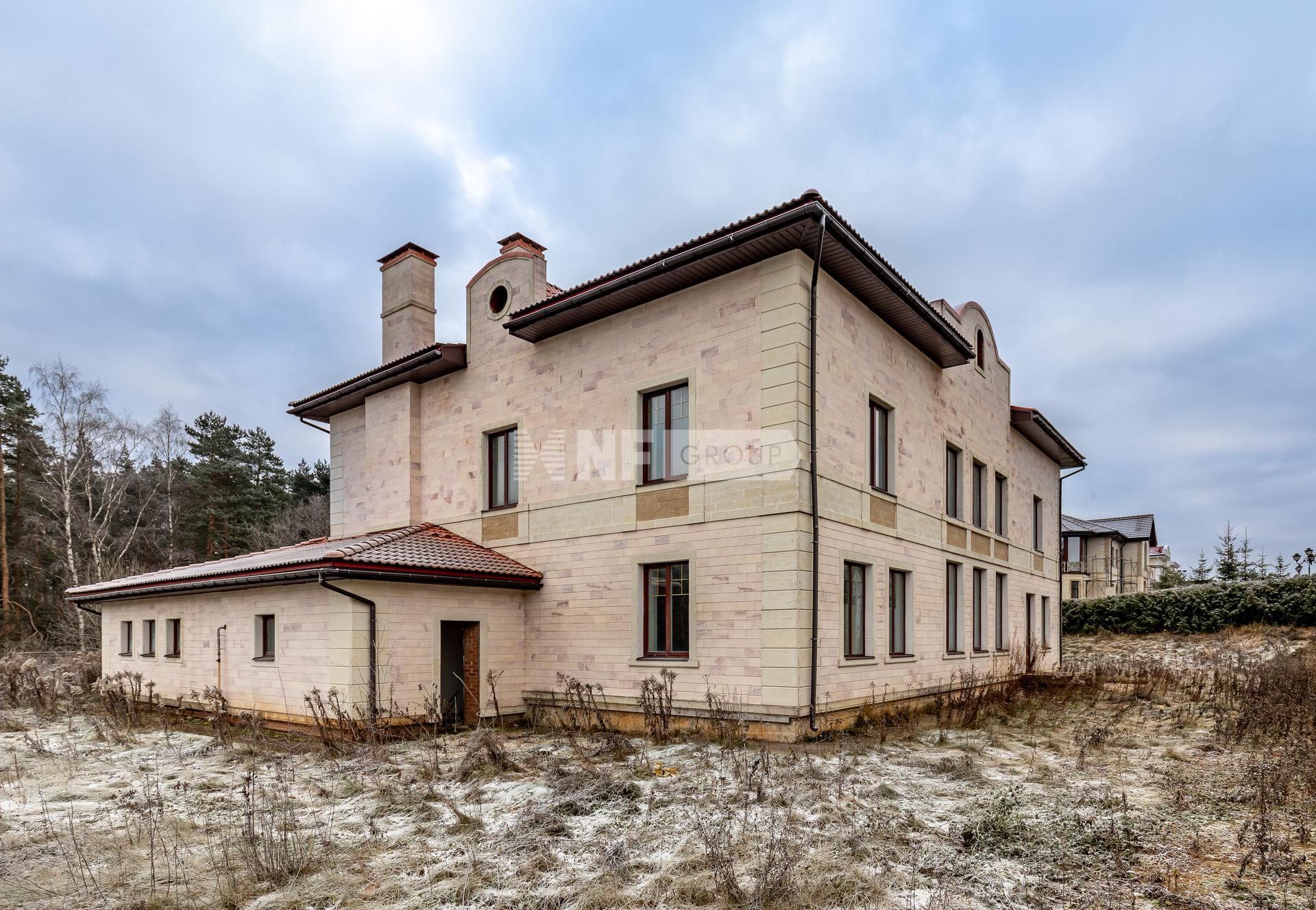 «Шато Соверен» (Chateau Souverain)