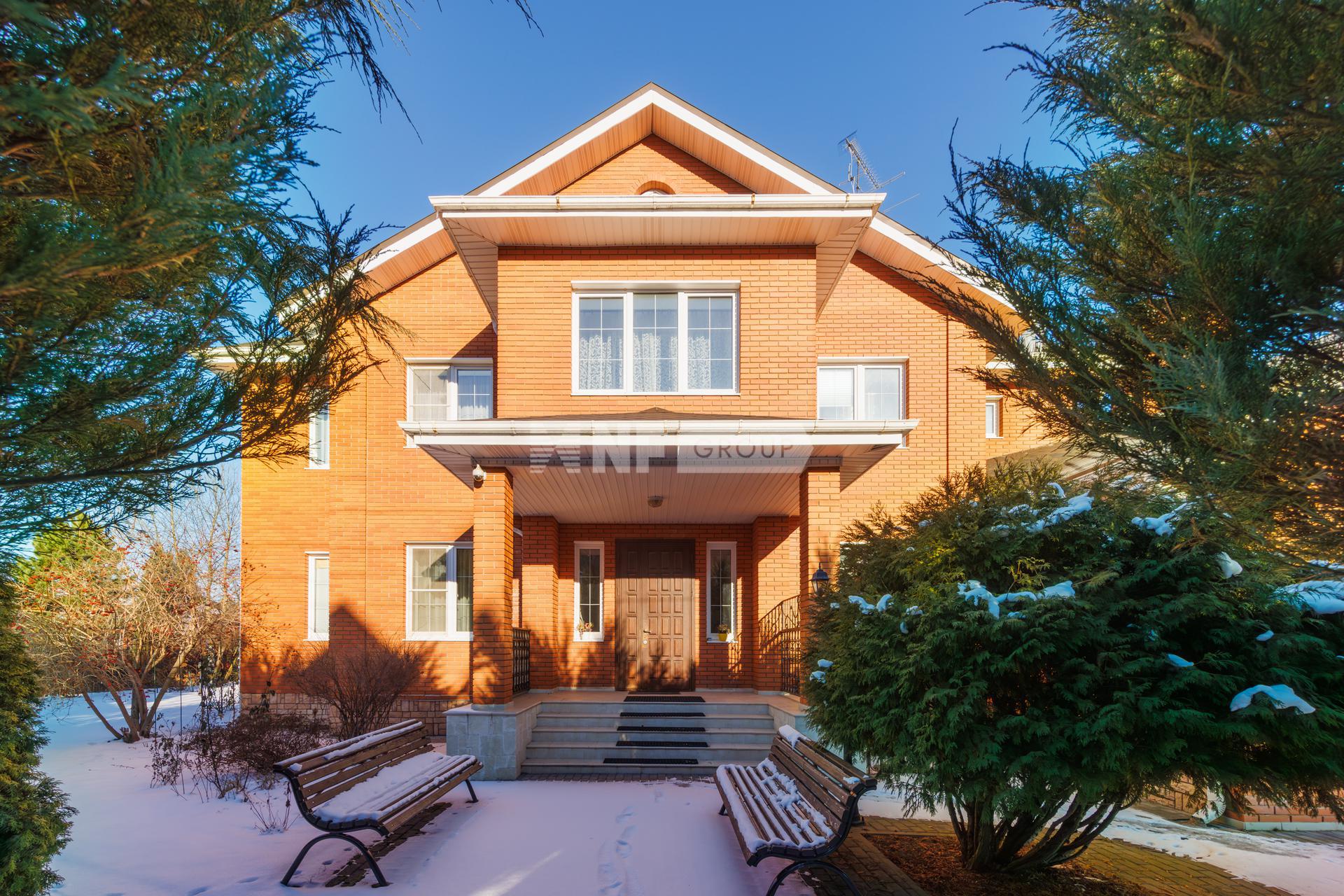 «Изумрудная долина» (Izumrudnaya dolina)