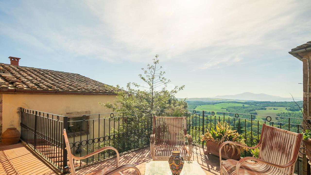 Вилла в Castelmuzio, Val d`Orcia, Siena