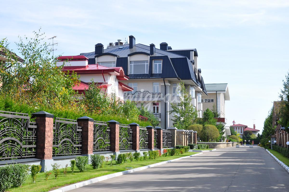 Коттеджный Поселок Лапино - официальный сайт, 🏠 купить дом (коттедж) в КП  Лапино (1-е Успенское шоссе), цены и фото на kf.expert