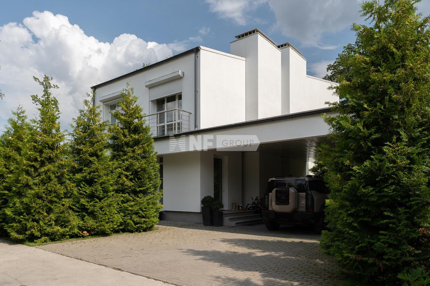 «Антоновка» (Antonovka)