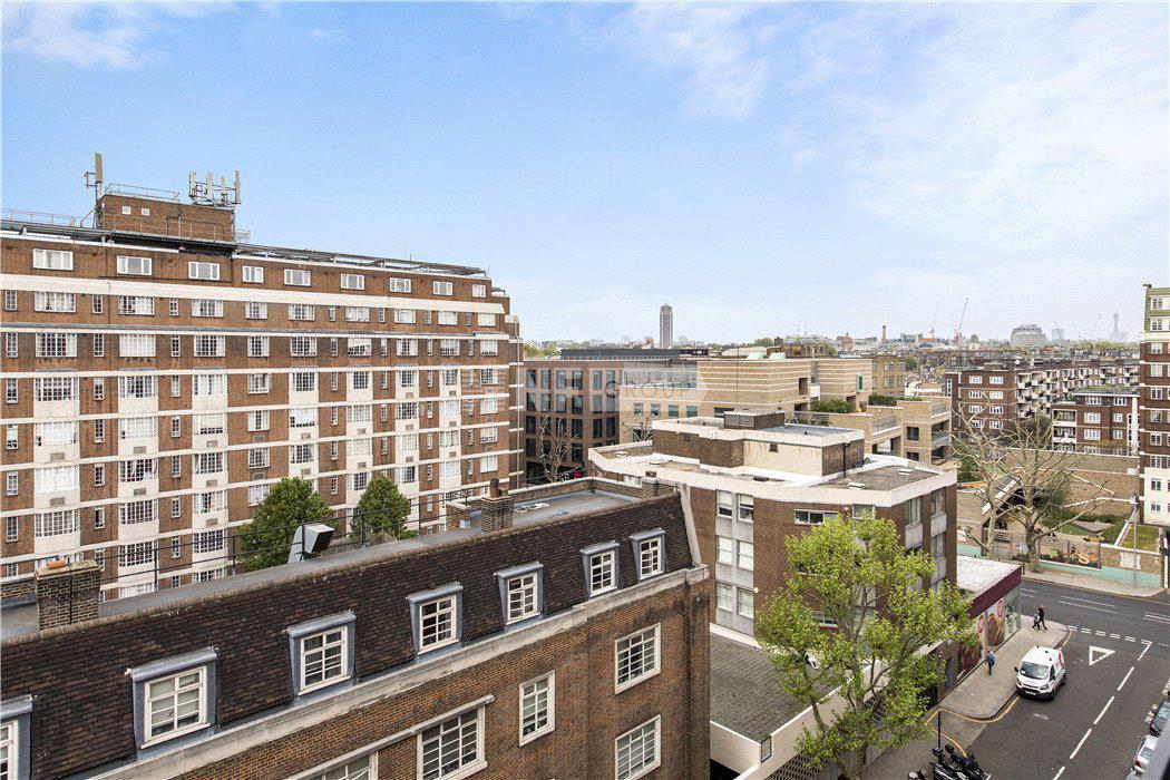 Квартира в Cranmer Court, Whiteheads Grove, London, SW3