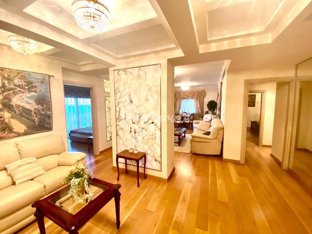 Квартира с 3 спальнями в туристическом районе Агоис Тихонас, Лимассол
 (3 Bedroom Apartment in Agois Tyhonas Tourist Area, Limassol)