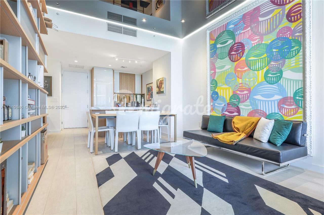 Кондоминиум в 2831 S Bayshore Dr, 603 - Miami, Florida