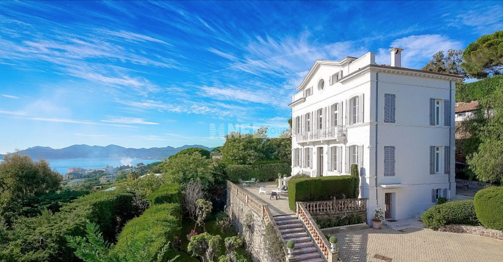 Роскошная вилла в Каннах