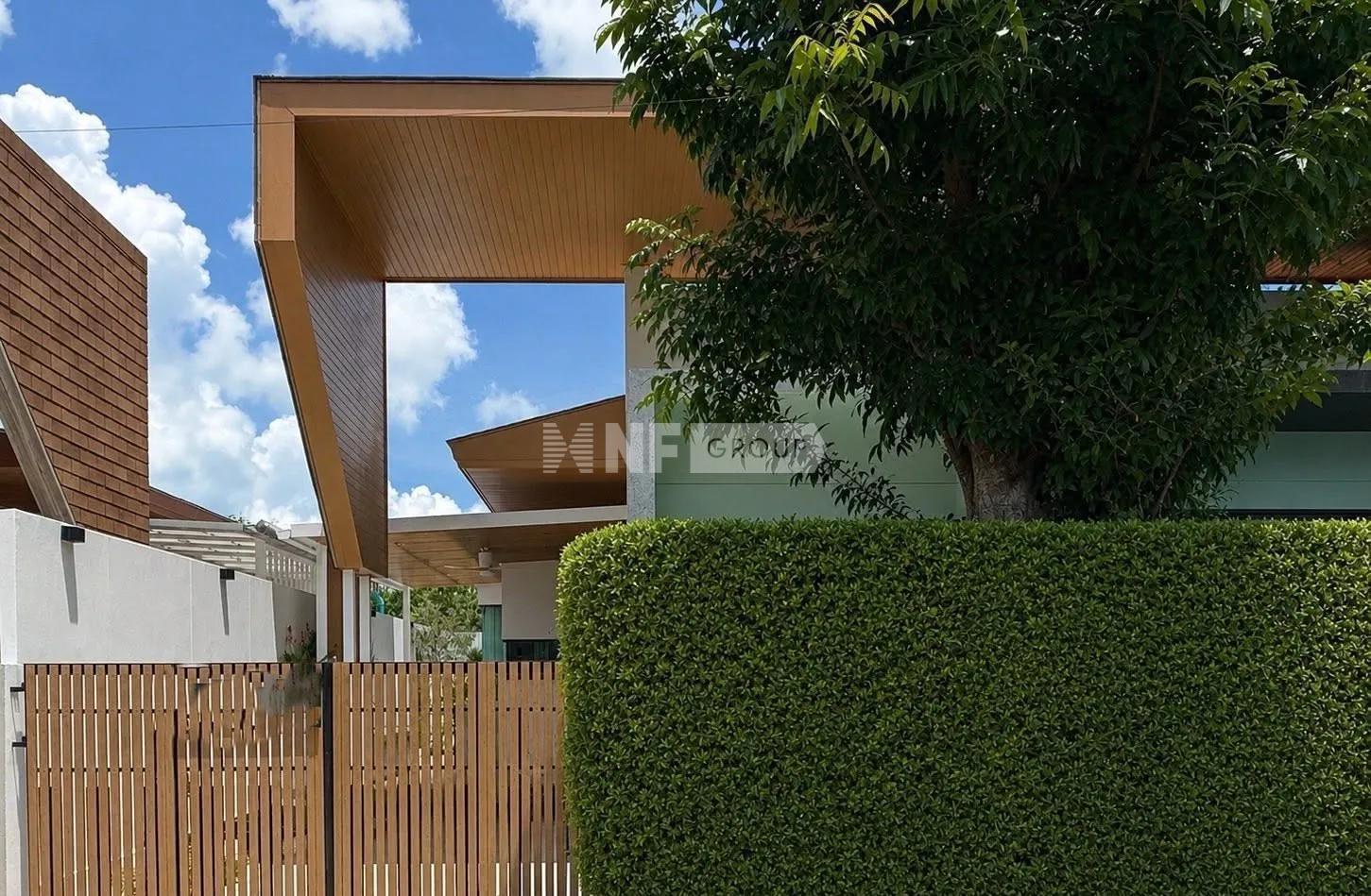 The 8 Pool Villa