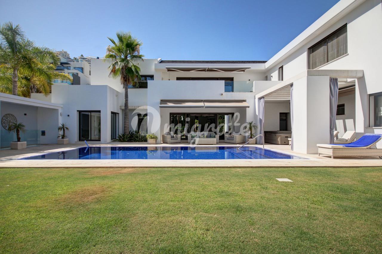 Вилла в La Reserva de la Quinta, Benahavis, Malaga