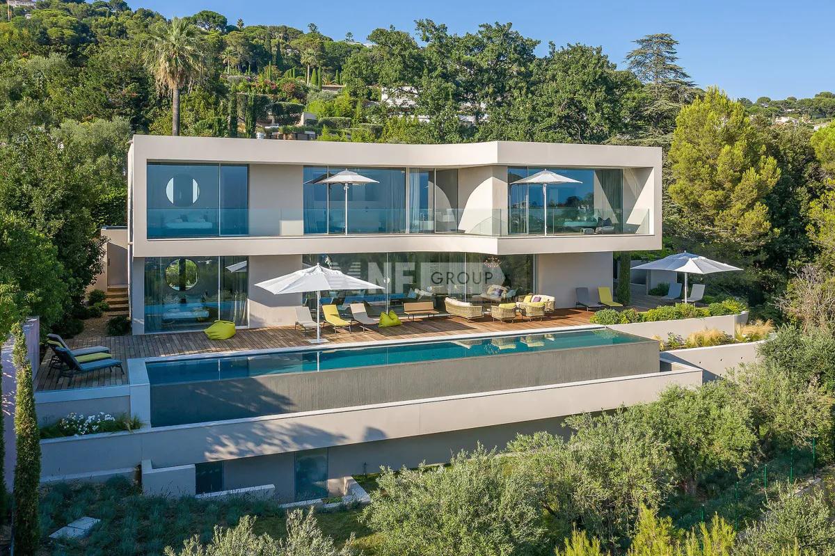 Вилла в Каннах с панорамным видом на море (rsi012097405)