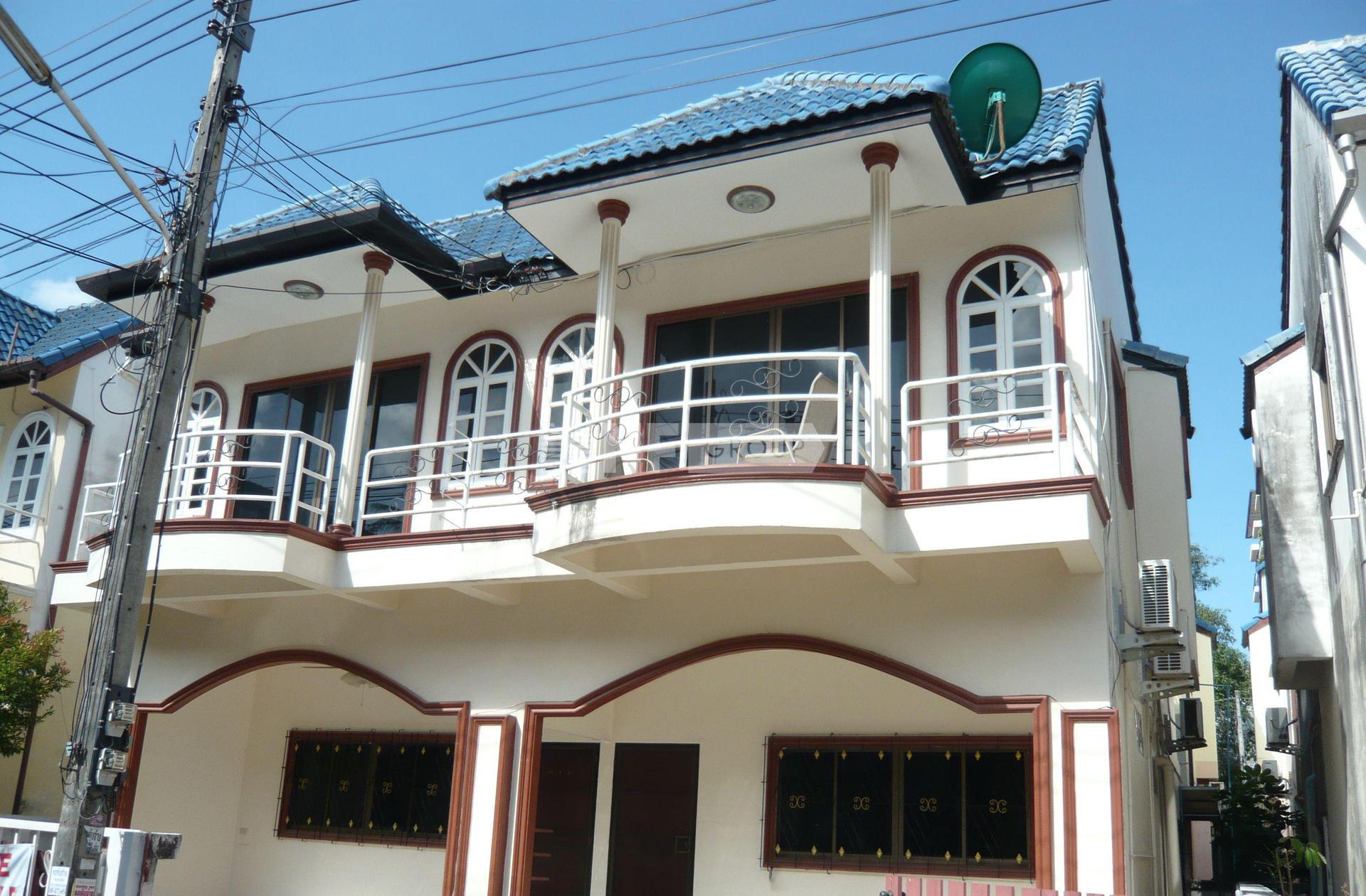 Town house for rent and sale in center of Patong