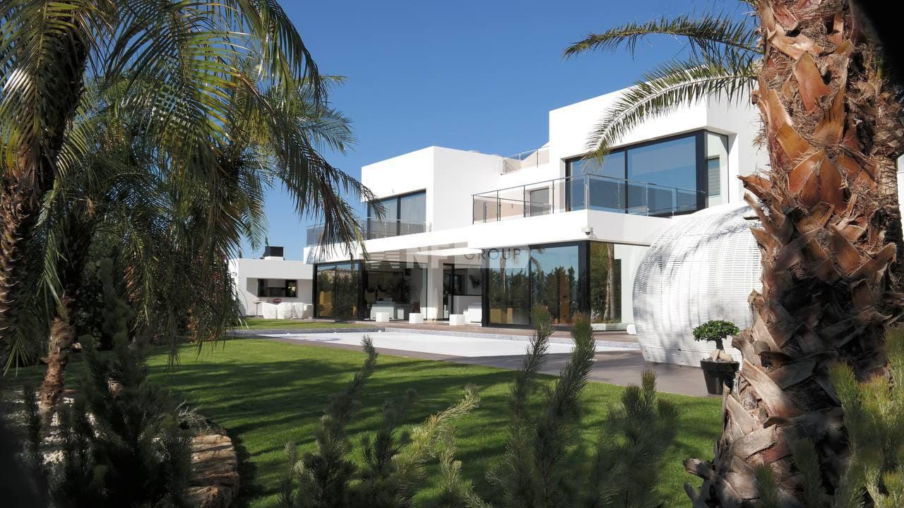 Вилла с бассейном в провинции Аликанте (Алексей Краев)