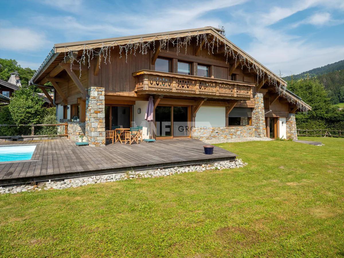 Шале с бассейном (RSI012137780)