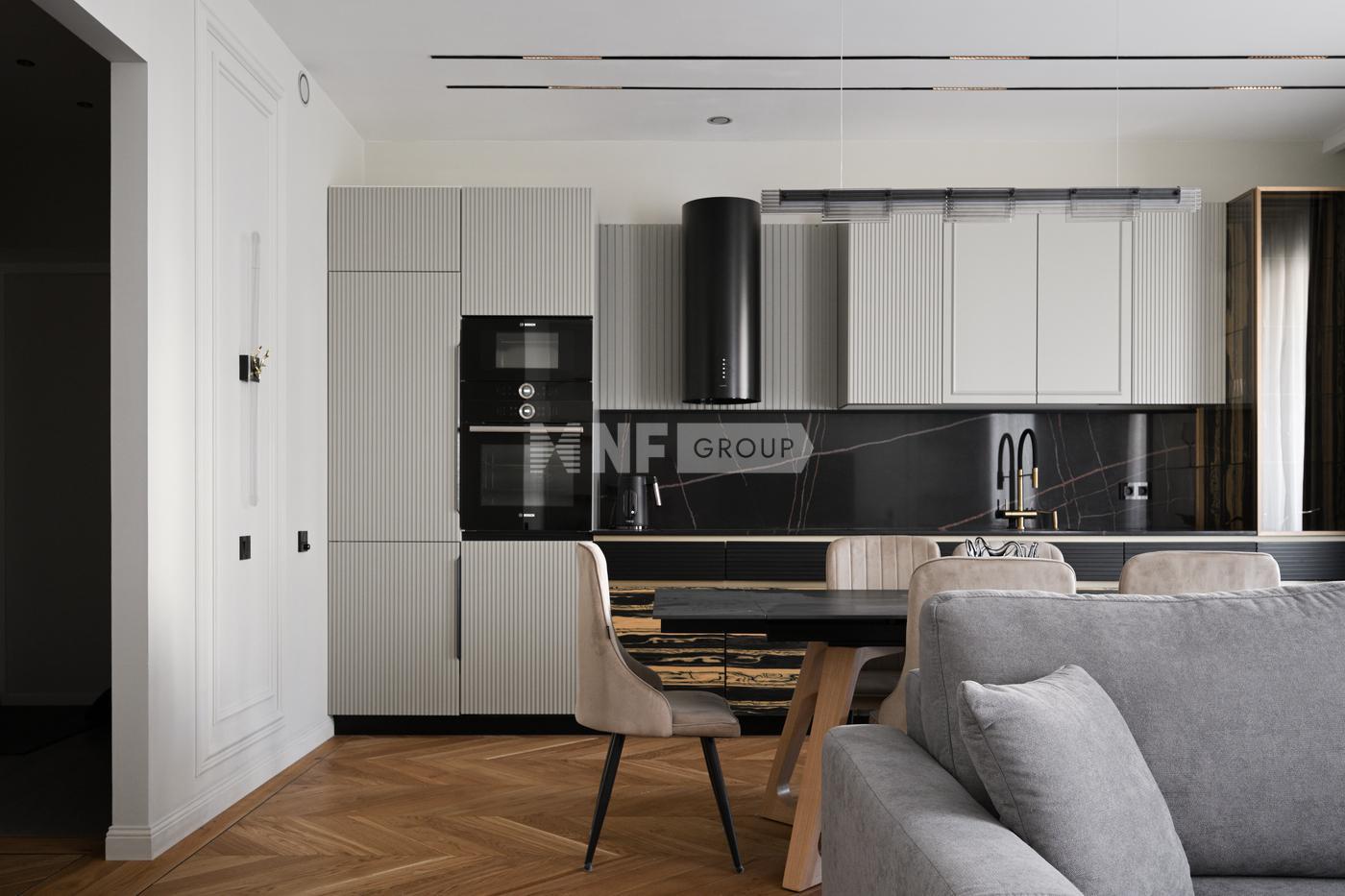 Фамилия (Familia)