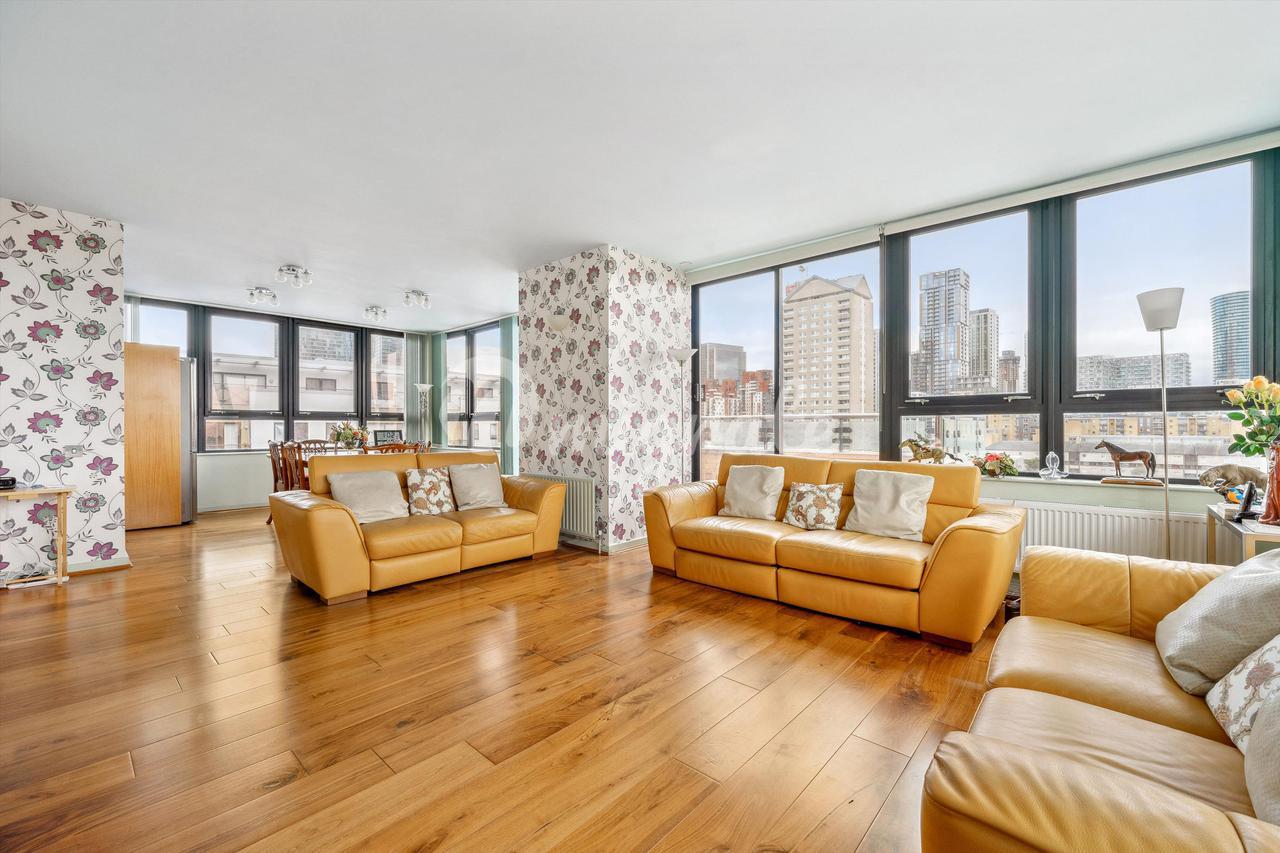 Квартира в Ocean Wharf, nr Canary Wharf, London, E14