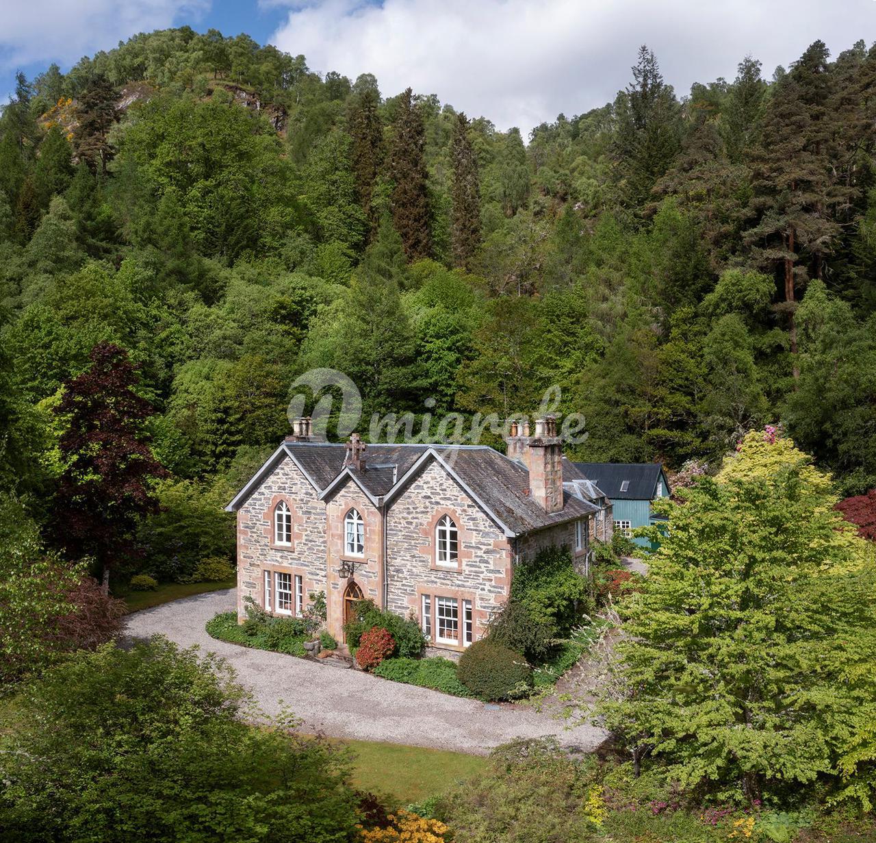 Поместье в Beauly, Inverness-Shire, IV4.