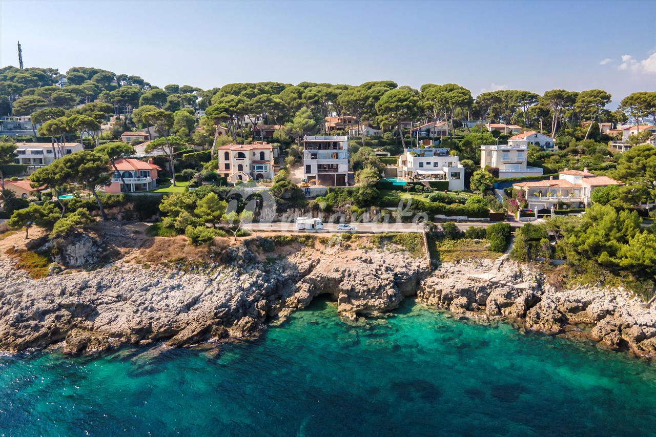 Вилла в 06160 Cap d