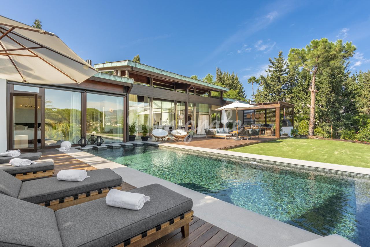 Вилла в Las Brisas, Marbella, Malaga