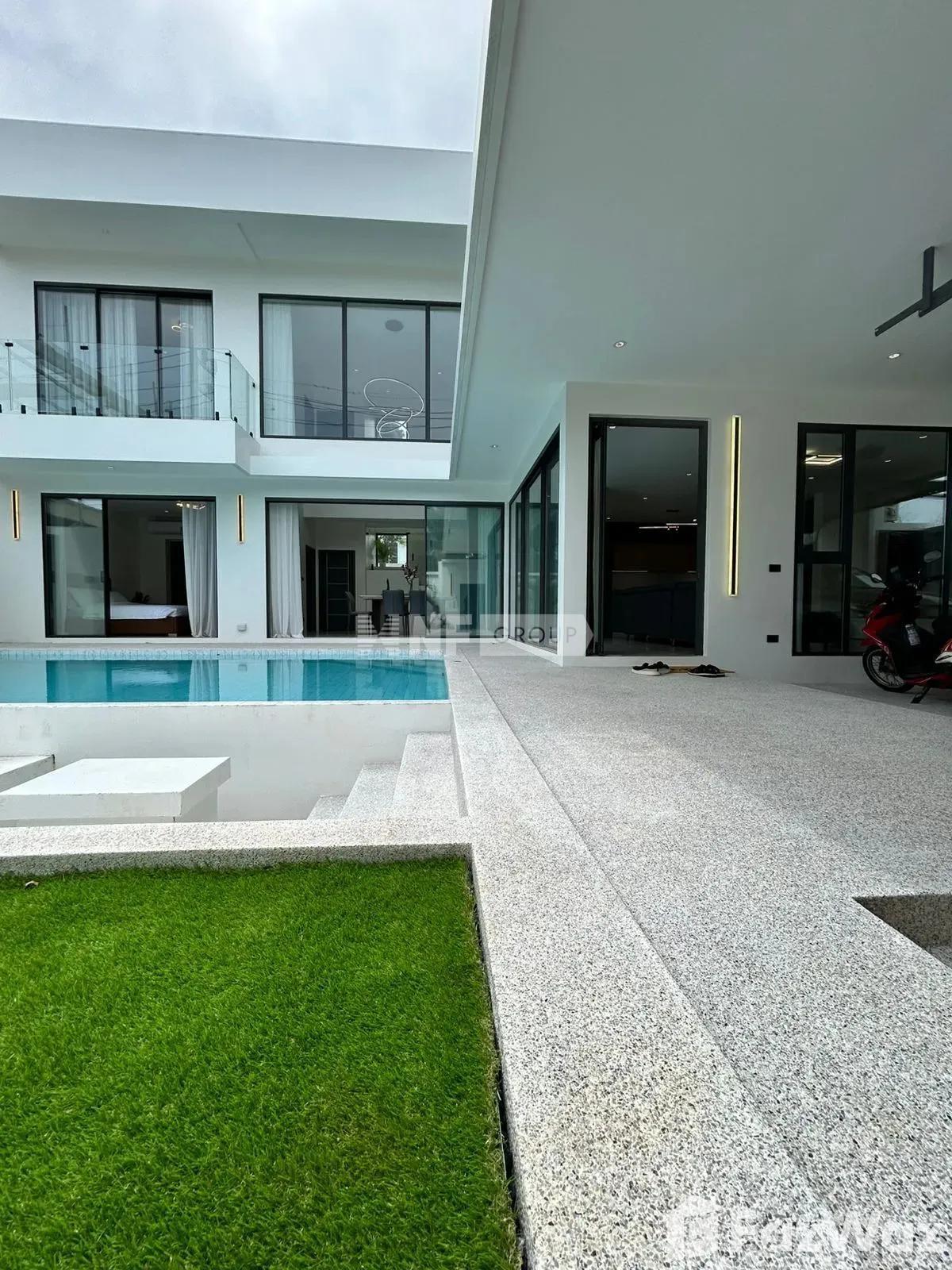Modern 4-Bedroom Pool Villa for Sale – Nai Harn, Phuket
