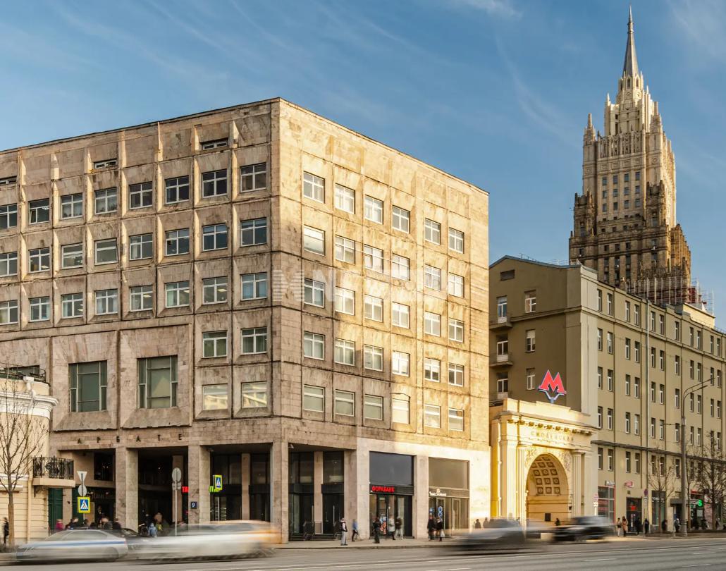 Карманицкий пер., 9 (Karmanickijj per., 9)